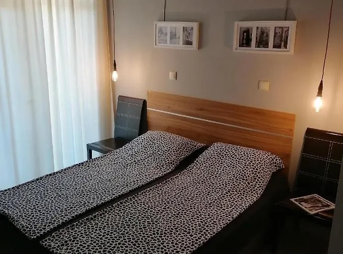 Appartement Casa Do Farol - с басейн до плажа на 